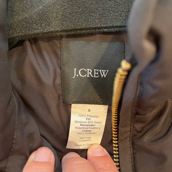 Jcrew women’s black quilted vest - Picture 4 of 6